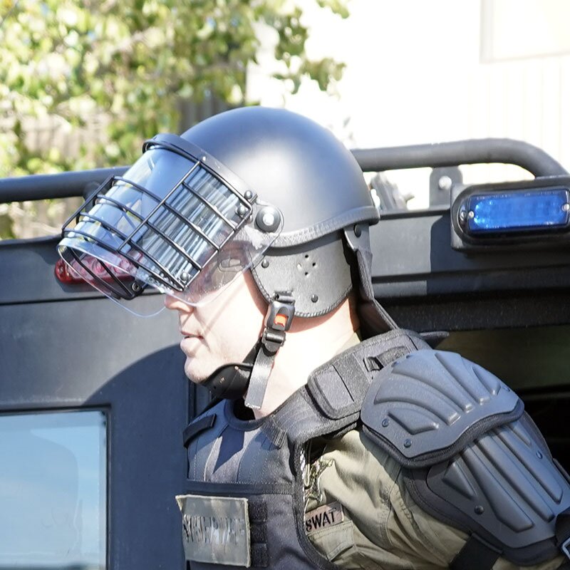 Precision Protection: Selecionando o Optimal Riot Helmet para Missão Diversos Perfis